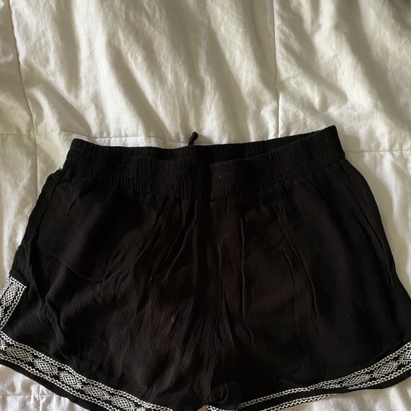 Comfy shorts - Picture 2 of 3